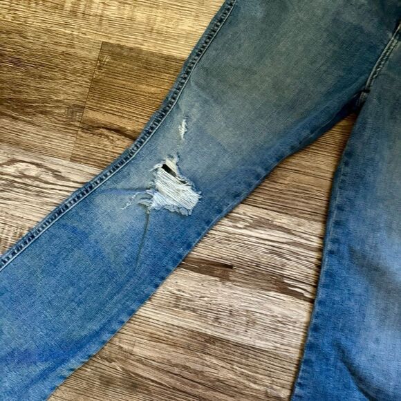 Lee Heritage High-Rise Distressed Medium Wash Kick Flare Denim Jeans Size 6M - Picture 2 of 7